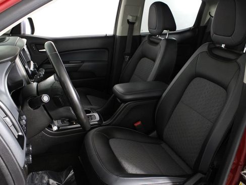 Used 2017 Chevrolet Colorado Z71 image 18