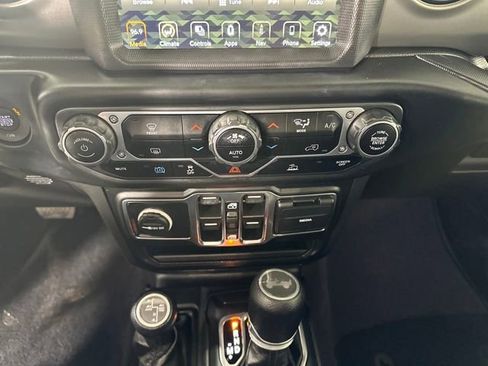 Used 2023 Jeep Wrangler Unlimited w/ 8.4" Radio Group image 23