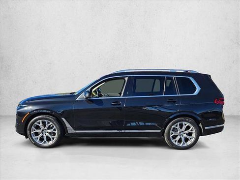 Used 2026 BMW X7 xDrive40i w/ Premium Package image 9