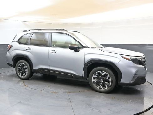 Certified 2025 Subaru Forester Premium AWD/4WD image 7