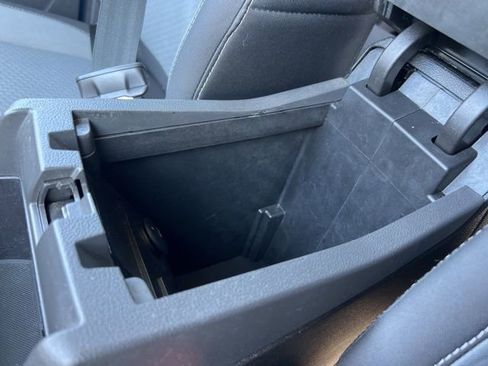 Certified 2017 Ford Escape SE w/ Equipment Group 201A image 15