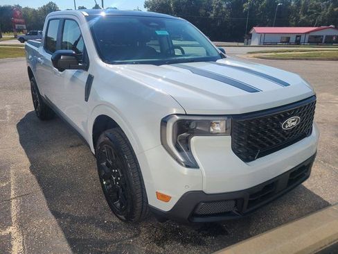 New 2025 Ford Maverick Lariat w/ Black Appearance Package image 1