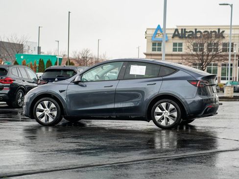 Used 2023 Tesla Model Y Long Range image 7