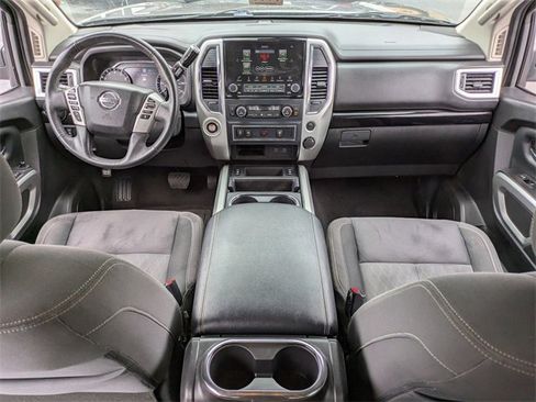 Used 2021 Nissan Titan SV w/ SV Convenience Package image 15