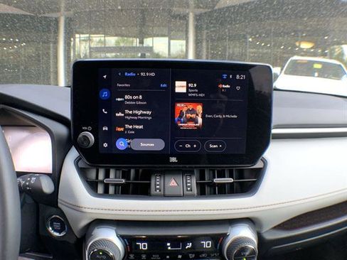 Used 2025 Toyota RAV4 Limited image 16