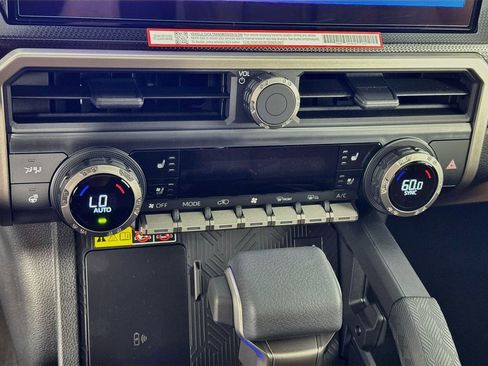 New 2026 Toyota 4Runner Limited AWD/4WD image 18