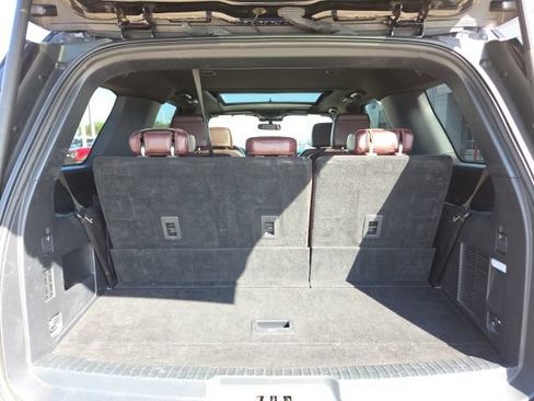 Used 2024 Ford Expedition Limited RWD image 23