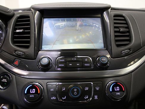 Used 2019 Chevrolet Impala LT image 21