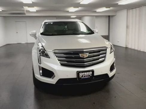 Used 2019 Cadillac XT5 Luxury FWD image 3