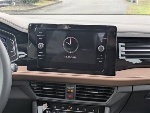 New 2026 Volkswagen Jetta SEL image 18