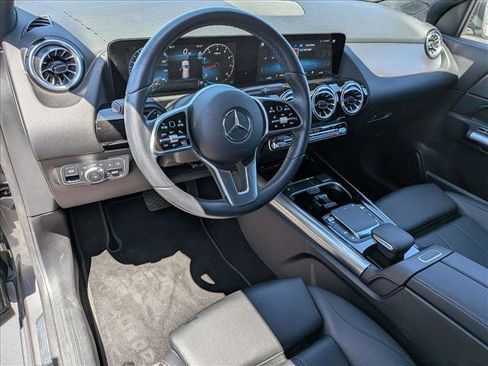 Used 2023 Mercedes-Benz GLA 250 image 9