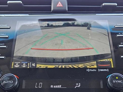 Used 2020 Toyota Camry XLE FWD image 12
