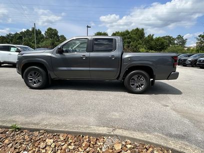 New 2026 Nissan Frontier SV w/ SV Convenience Package