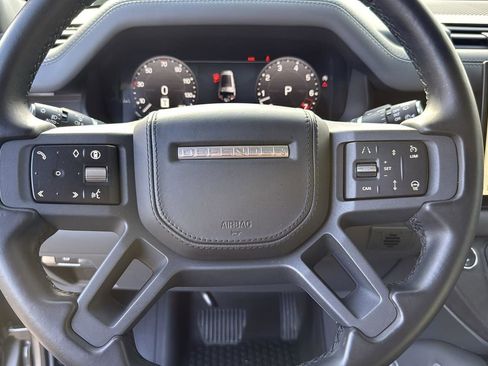 Used 2024 Land Rover Defender 130 X-Dynamic SE image 15