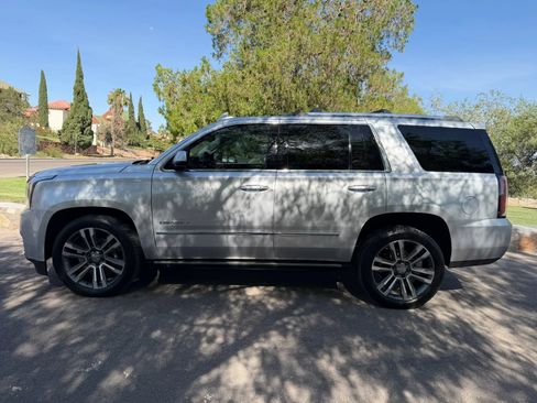 Used 2017 GMC Yukon Denali w/ Open Road Package AWD/4WD image 2