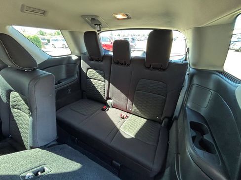 Used 2025 Nissan Pathfinder SV FWD image 30
