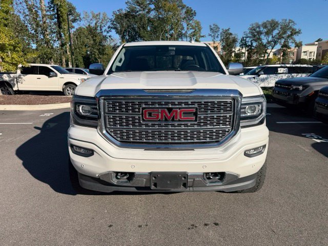 Used 2017 GMC Sierra 1500 Denali w/ Denali Ultimate Package AWD/4WD image 2