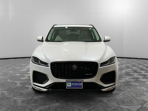 Used 2023 Jaguar F-PACE R-Dynamic S image 8