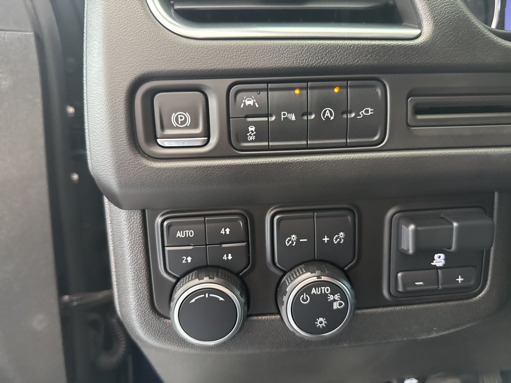 Used 2021 Chevrolet Tahoe LT w/ LT Signature Package AWD/4WD image 19