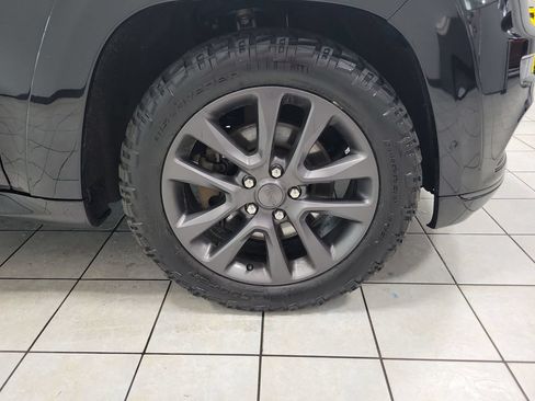 Used 2019 Jeep Grand Cherokee High Altitude AWD/4WD image 49
