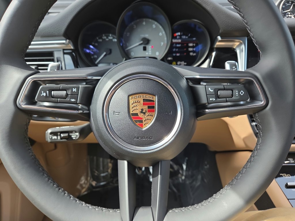 Certified 2026 Porsche Macan S AWD/4WD image 9