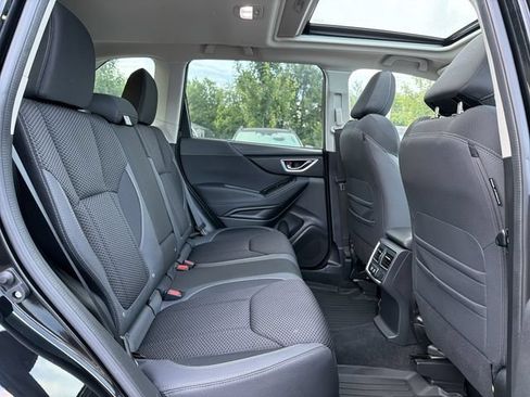 Used 2023 Subaru Forester Premium AWD/4WD image 22