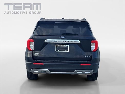 Used 2023 Ford Explorer XLT w/ Equipment Group 202A image 6