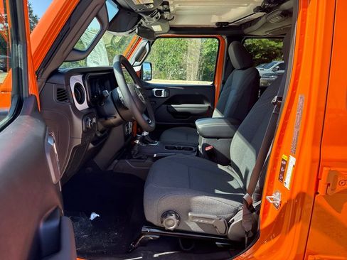 New 2026 Jeep Wrangler Unlimited Sport AWD/4WD image 16