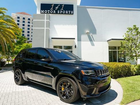 Used 2018 Jeep Grand Cherokee Trackhawk AWD/4WD image 1