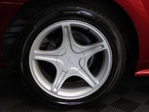 Used 2004 Ford Mustang Premium RWD image 4