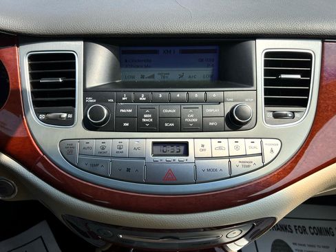 Used 2012 Hyundai Genesis 3.8 image 21