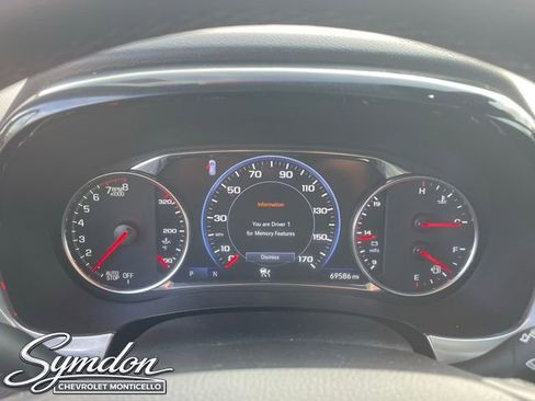 Used 2023 Chevrolet Traverse Premier w/ Redline Edition image 30