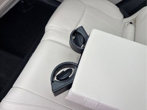 Used 2022 Mercedes-Benz GLB 250 image 42