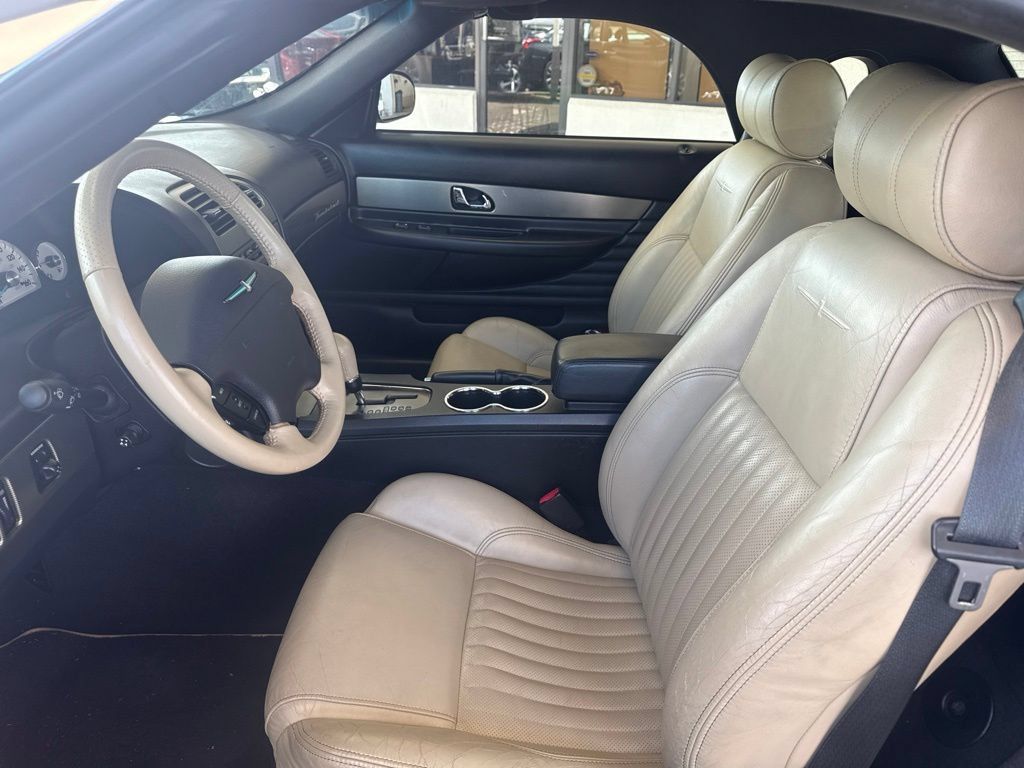 Used 2004 Ford Thunderbird RWD image 12