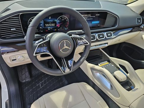 Used 2025 Mercedes-Benz GLE 350 4MATIC image 15