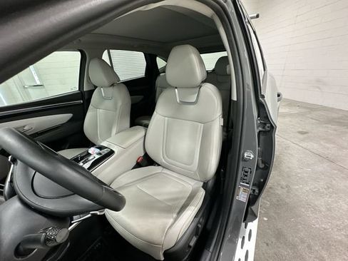 Used 2024 Hyundai Tucson Limited FWD image 13