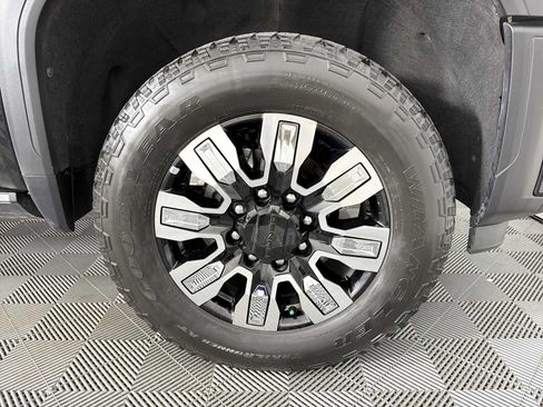 Used 2024 GMC Sierra 2500 Denali w/ Denali Reserve Package AWD/4WD image 11