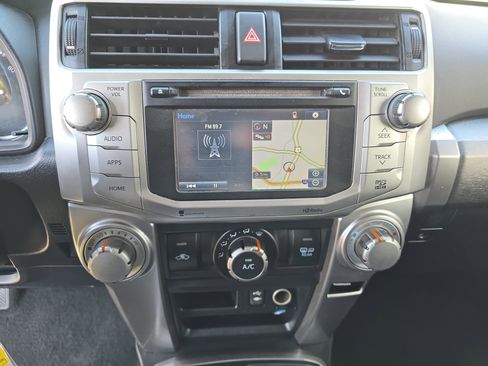 Used 2015 Toyota 4Runner SR5 image 19