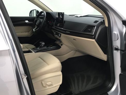 Used 2023 Audi Q5 2.0T Premium w/ Convenience Package AWD/4WD image 16