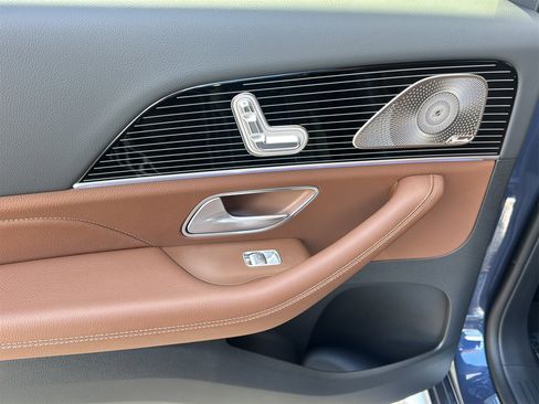 Certified 2025 Mercedes-Benz GLS 450 4MATIC image 13