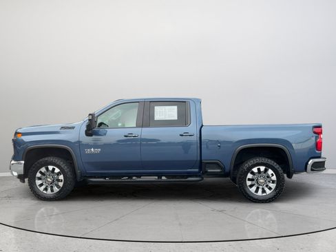 Used 2024 Chevrolet Silverado 2500 LT w/ Texas Edition AWD/4WD image 10