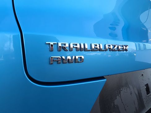 Used 2025 Chevrolet TrailBlazer LT image 13