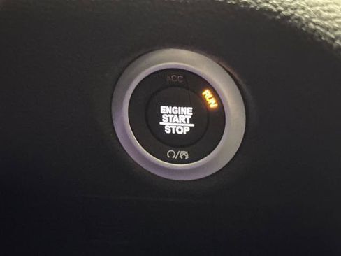 New 2026 Chrysler Pacifica Select image 23