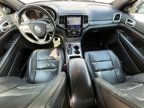 Used 2020 Jeep Grand Cherokee Limited w/ Luxury Group II image 25