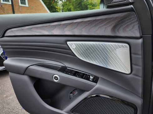 Used 2025 Maserati Grecale GT AWD/4WD image 18