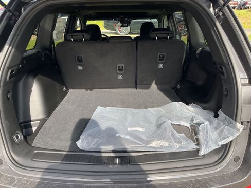 New 2025 Jeep Grand Cherokee Laredo X image 14