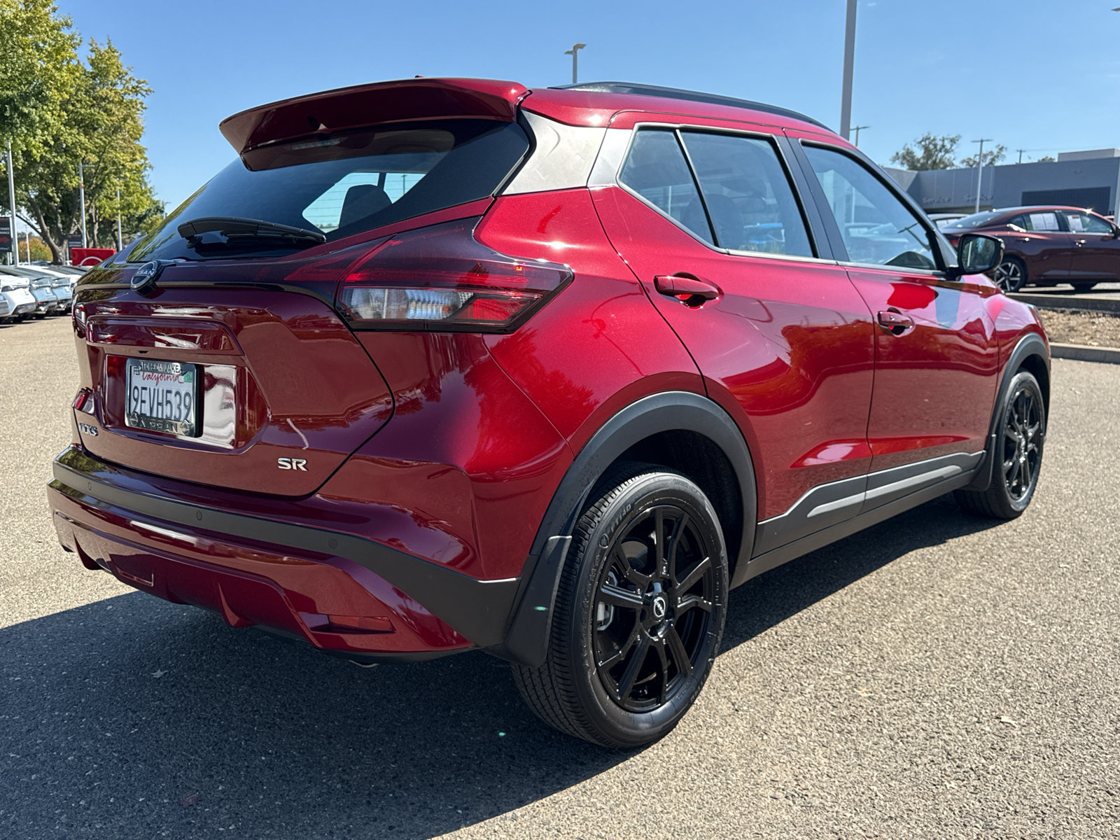 Used 2023 Nissan Kicks SR w/ SR Premium Package FWD image 8