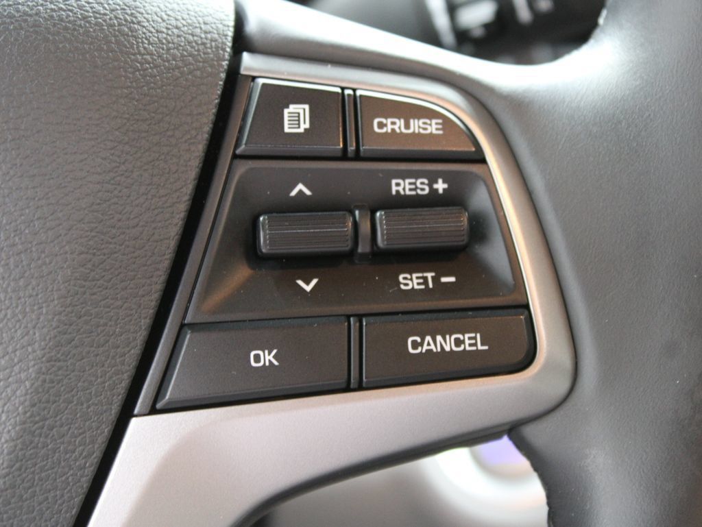 Used 2018 Hyundai Elantra Value Edition FWD image 47