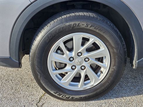 Used 2019 Mitsubishi Eclipse Cross ES AWD/4WD image 10