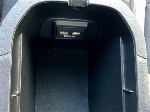 Used 2021 Toyota RAV4 AWD Hybrid image 24